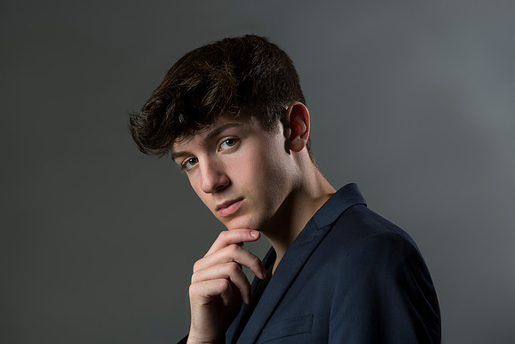 Robbie_7859-Edit