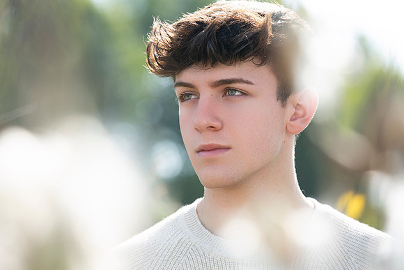 Robbie_7643-Edit